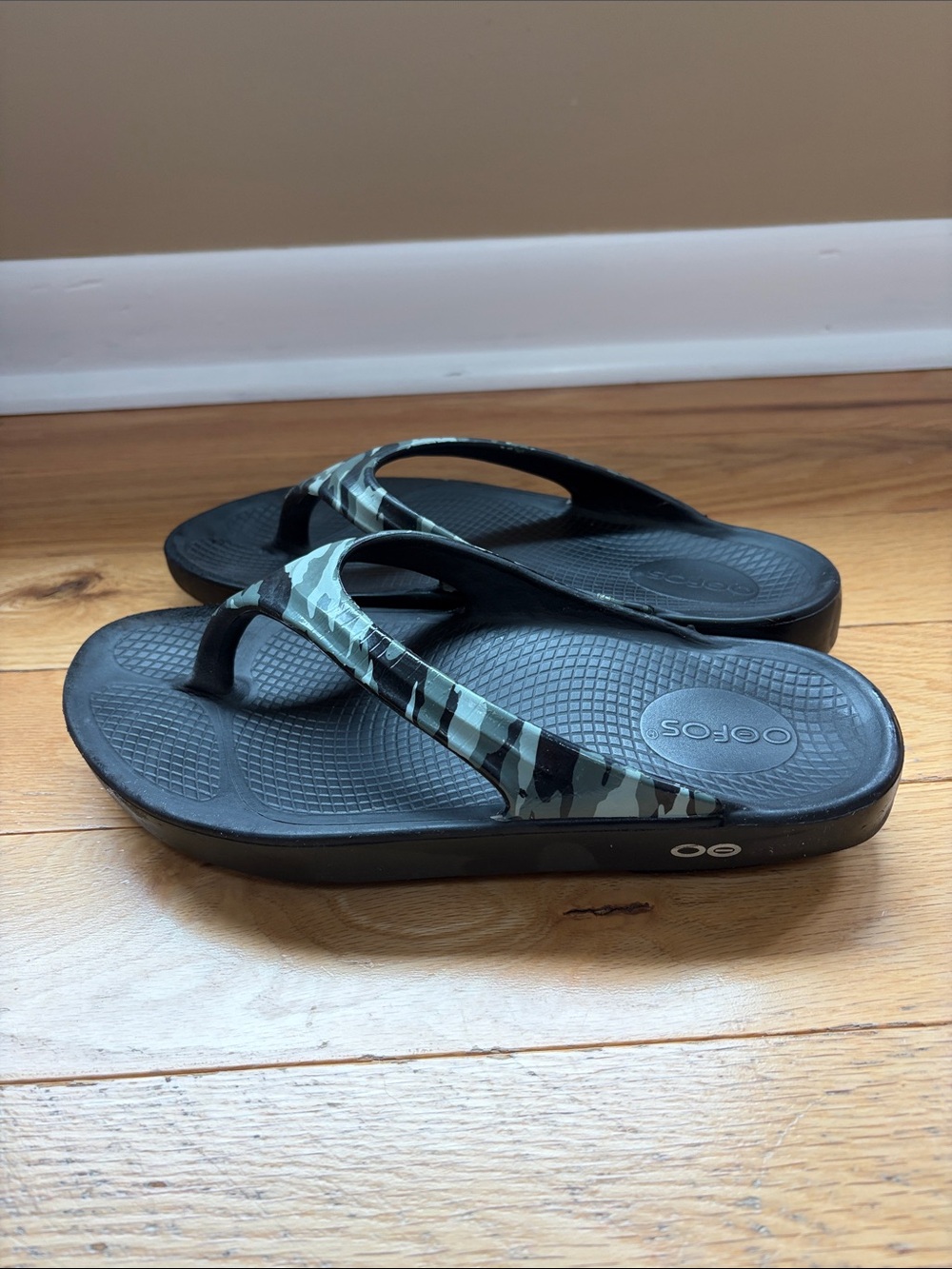 OOFOS Black Sandals with Green Camo Straps